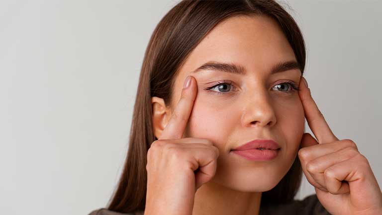 چطور پوست جوان و شاداب داشته باشیم؟ | راهکارهایی برای مراقبت از پوست در خانه